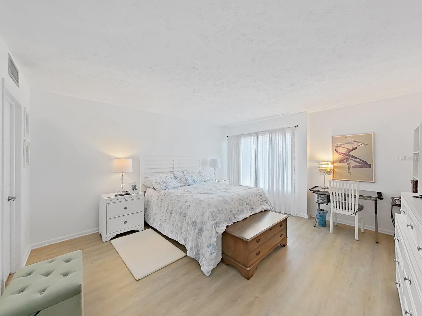 19020 GULF BLVD #8, INDIAN SHORES, FL, 33785