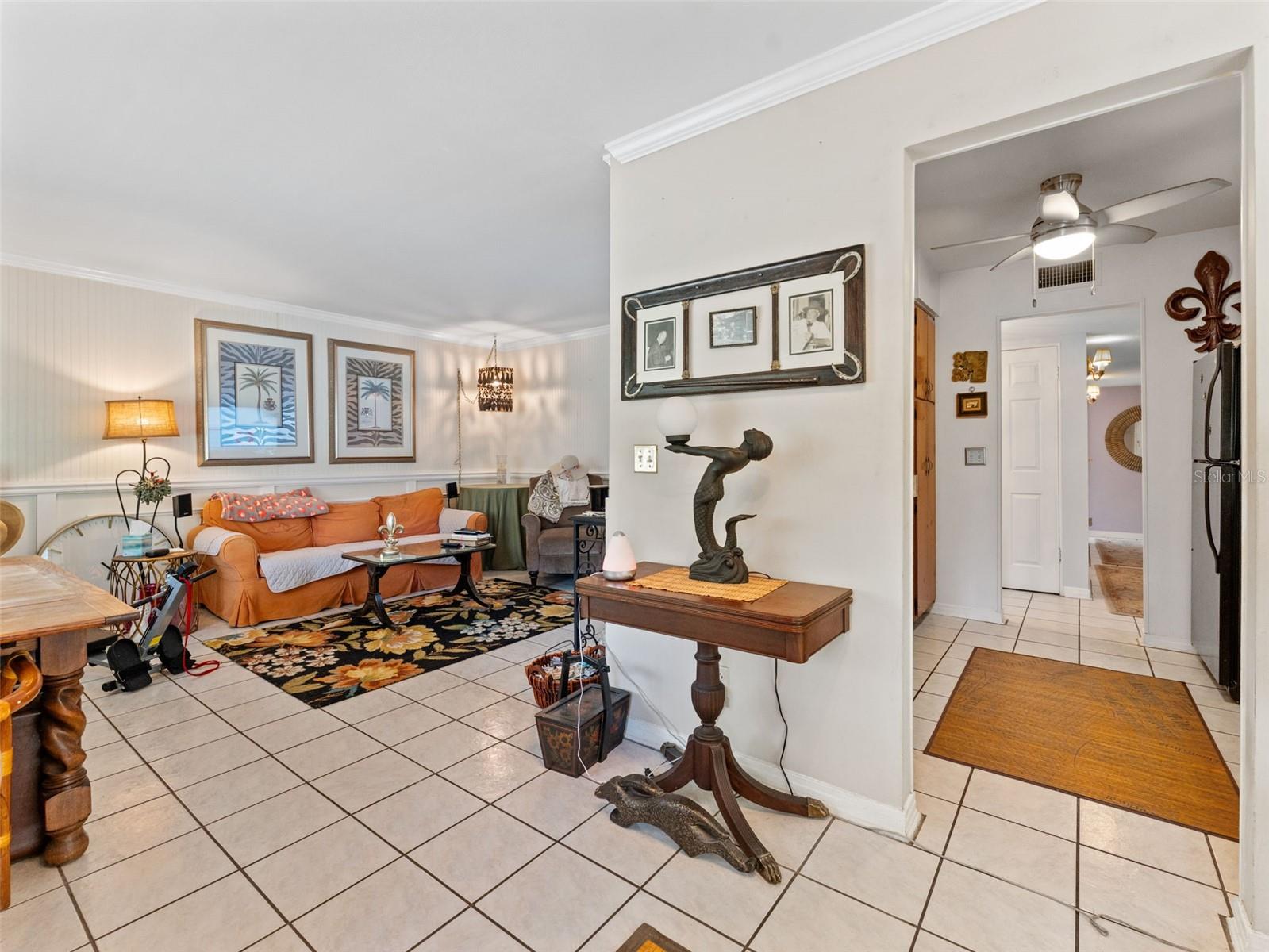 12510 NOREAST LAKE DR, TAMPA, FL, 33612