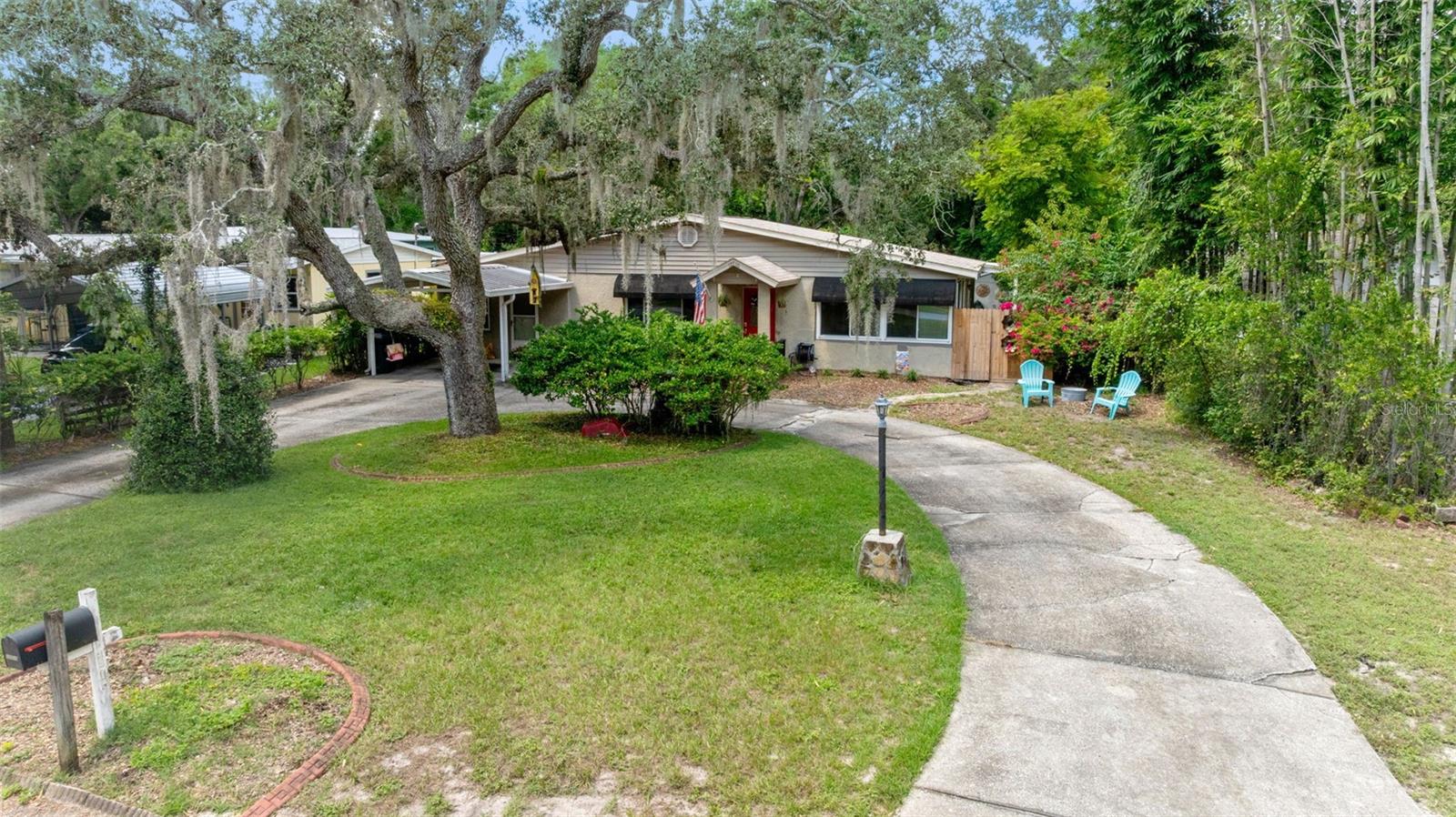 12510 NOREAST LAKE DR, TAMPA, FL, 33612