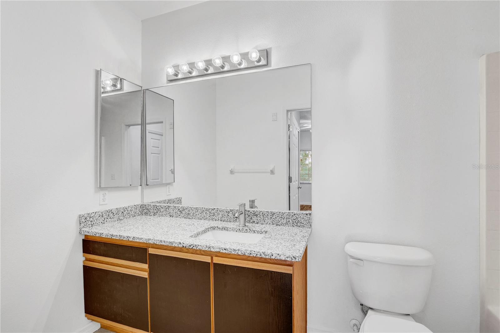 6014 PORTSDALE PL #202, RIVERVIEW, FL, 33578