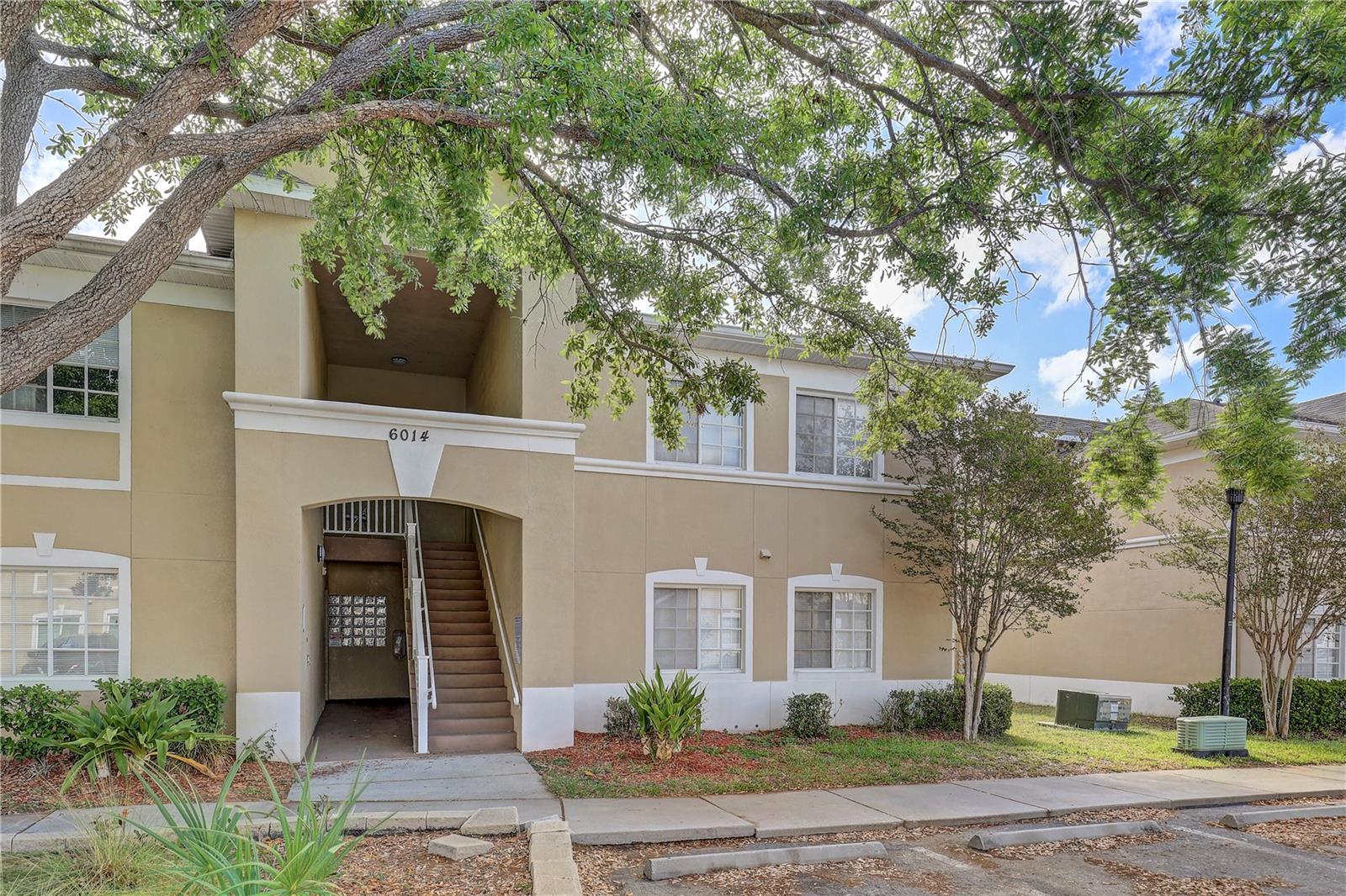 6014 PORTSDALE PL #202, RIVERVIEW, FL, 33578