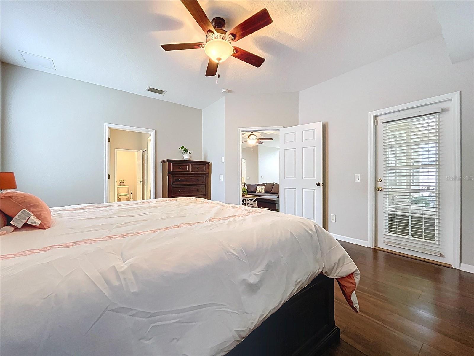 19540 SUNSET BAY DR, LAND O LAKES, FL, 34638