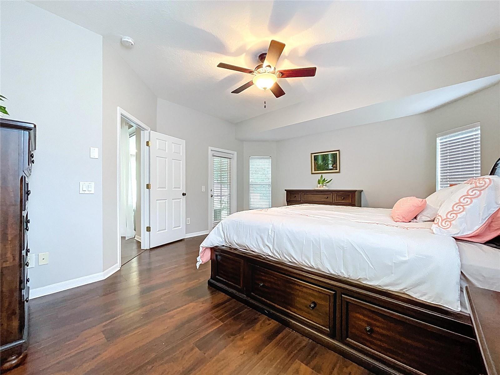 19540 SUNSET BAY DR, LAND O LAKES, FL, 34638