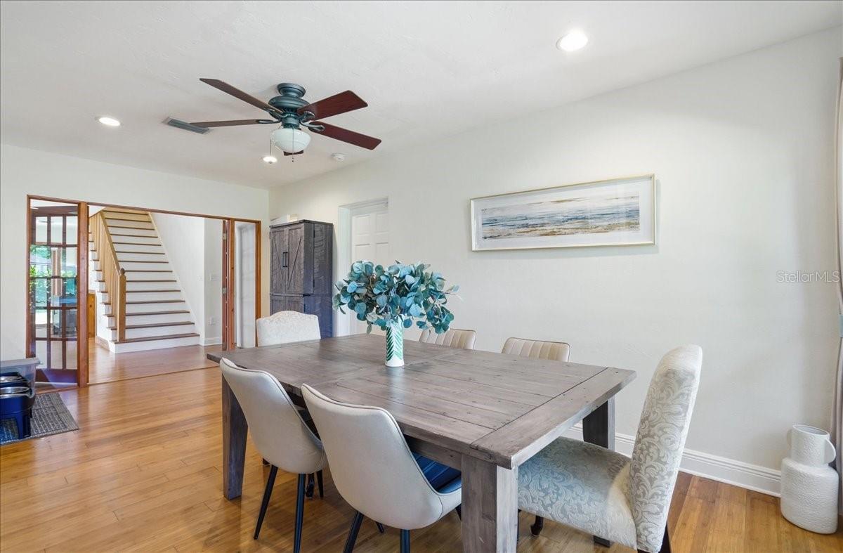 700 66TH AVE S, ST PETERSBURG, FL, 33705