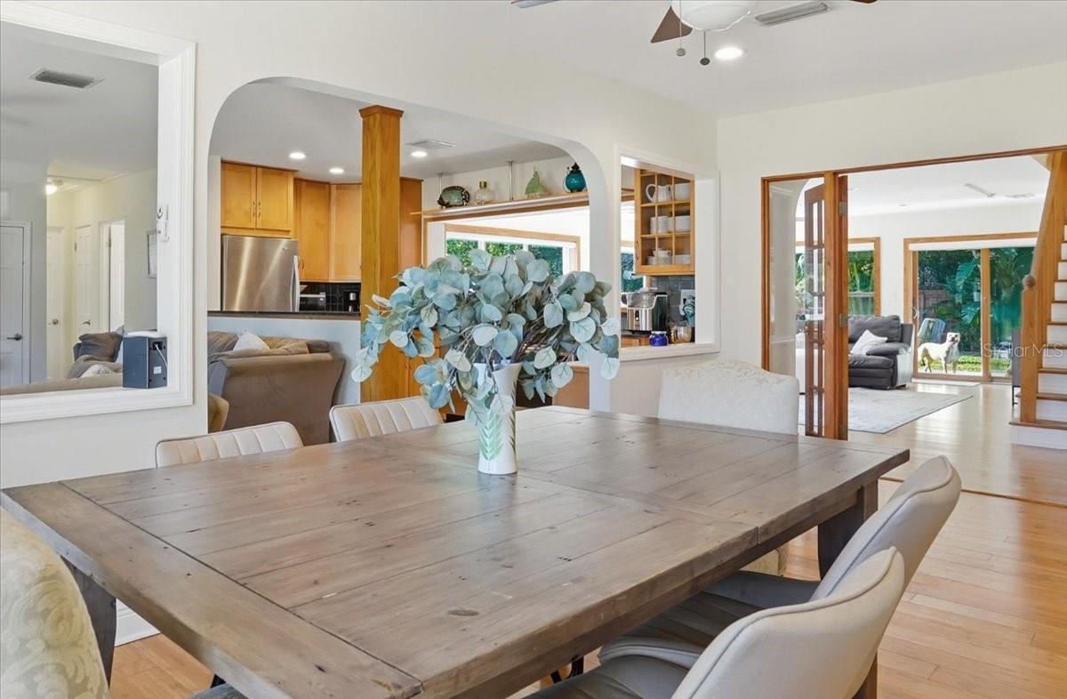 700 66TH AVE S, ST PETERSBURG, FL, 33705