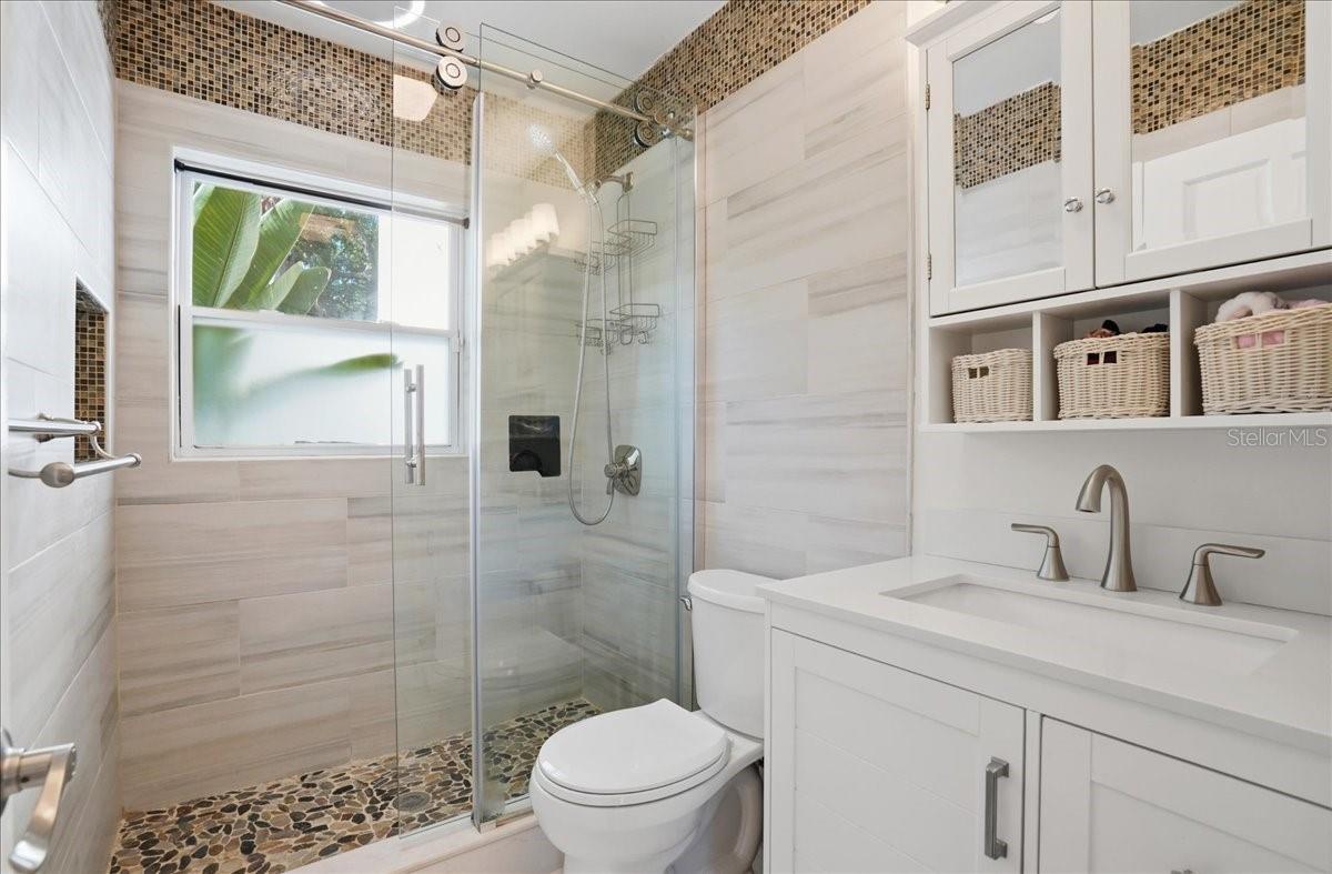 700 66TH AVE S, ST PETERSBURG, FL, 33705