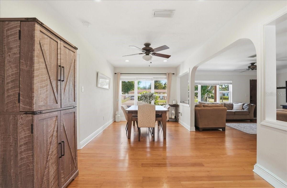 700 66TH AVE S, ST PETERSBURG, FL, 33705