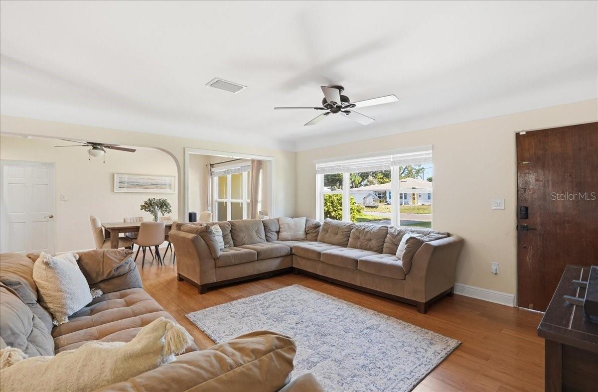 700 66TH AVE S, ST PETERSBURG, FL, 33705