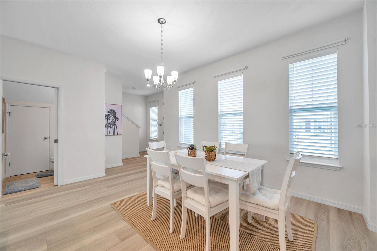 4966 AVALON PARK BLVD, WESLEY CHAPEL, FL, 33545