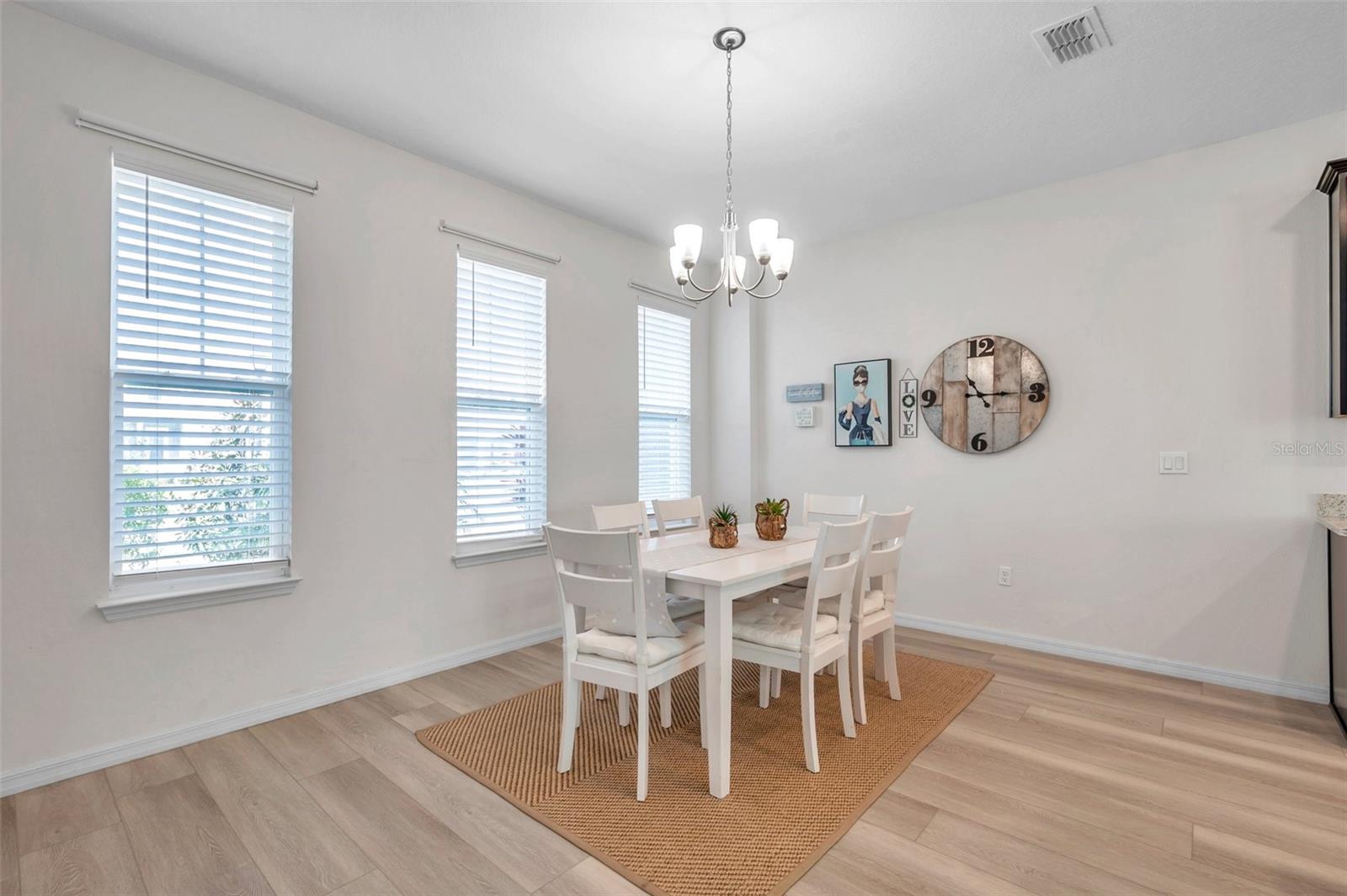 4966 AVALON PARK BLVD, WESLEY CHAPEL, FL, 33545