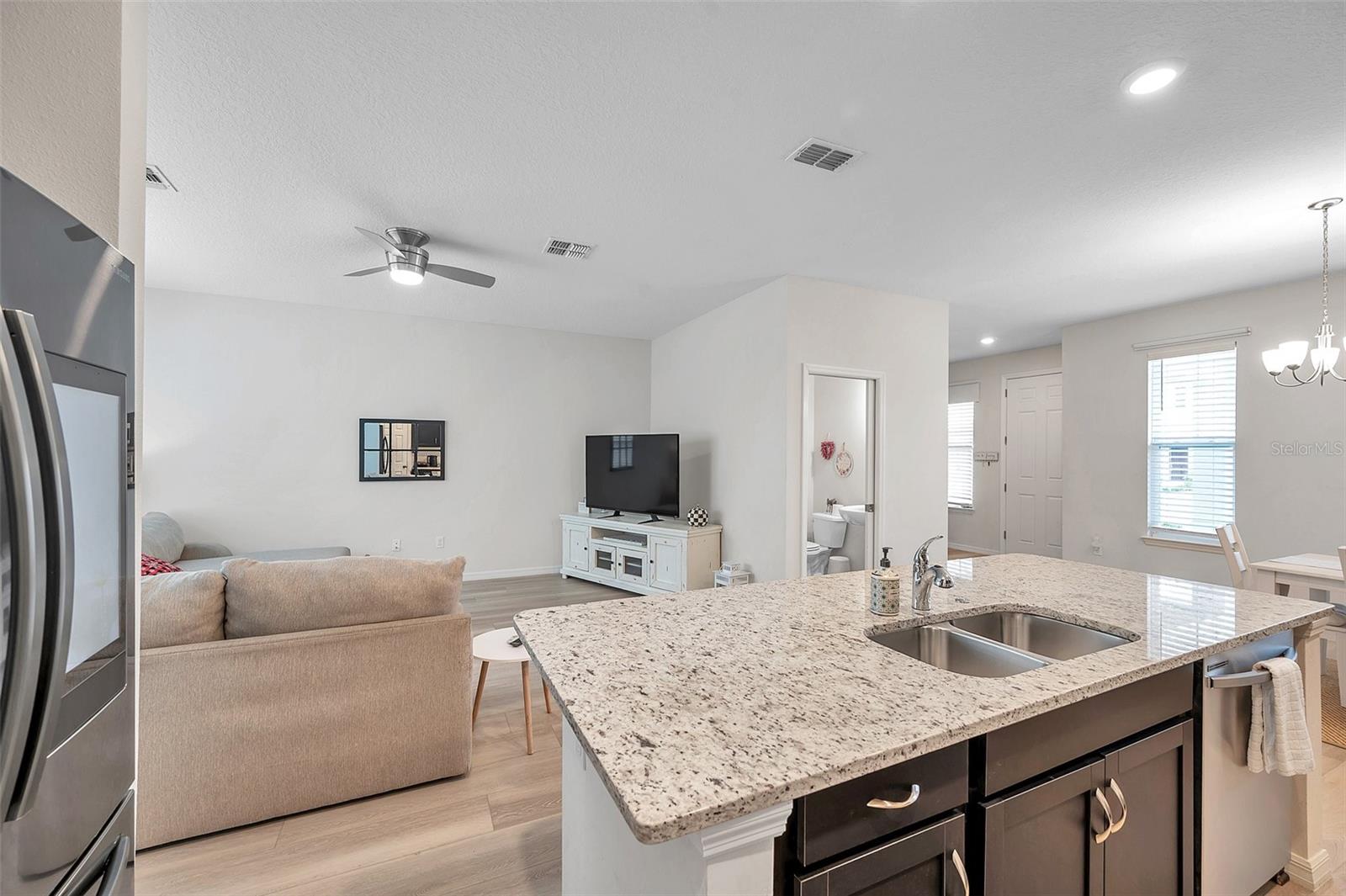 4966 AVALON PARK BLVD, WESLEY CHAPEL, FL, 33545