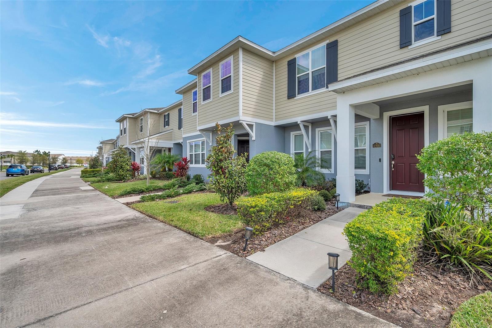 4966 AVALON PARK BLVD, WESLEY CHAPEL, FL, 33545