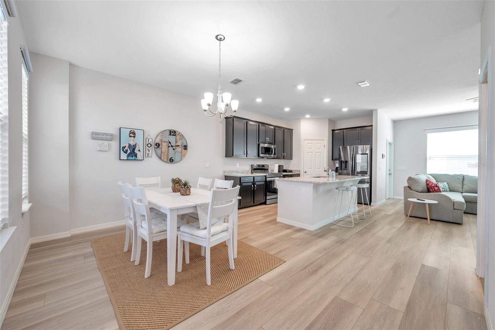 4966 AVALON PARK BLVD, WESLEY CHAPEL, FL, 33545