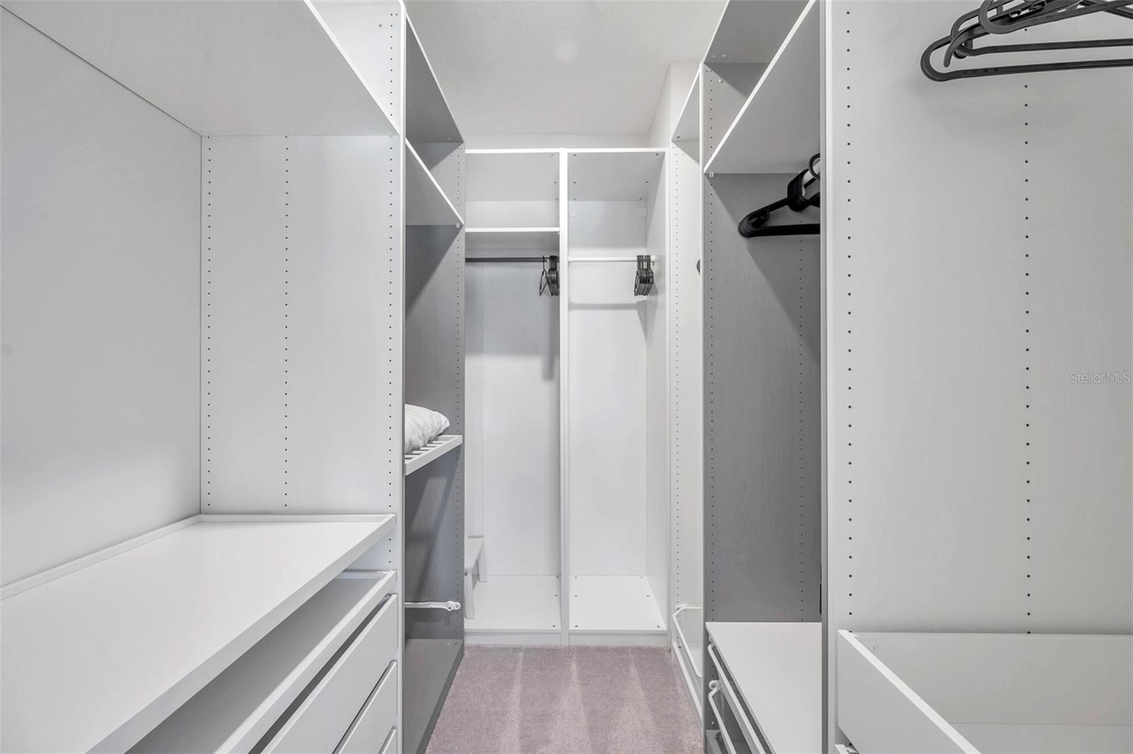 4966 AVALON PARK BLVD, WESLEY CHAPEL, FL, 33545