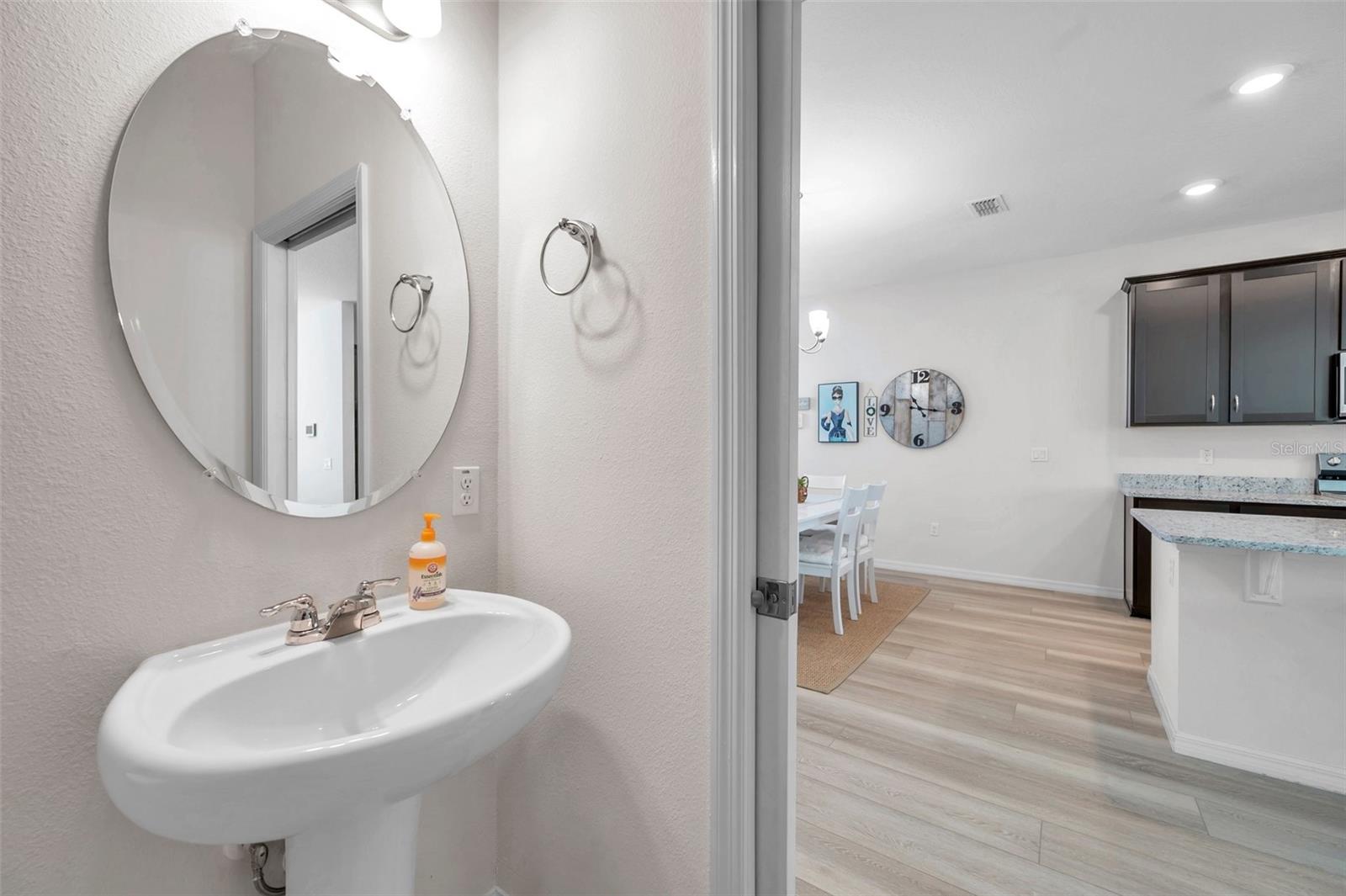 4966 AVALON PARK BLVD, WESLEY CHAPEL, FL, 33545