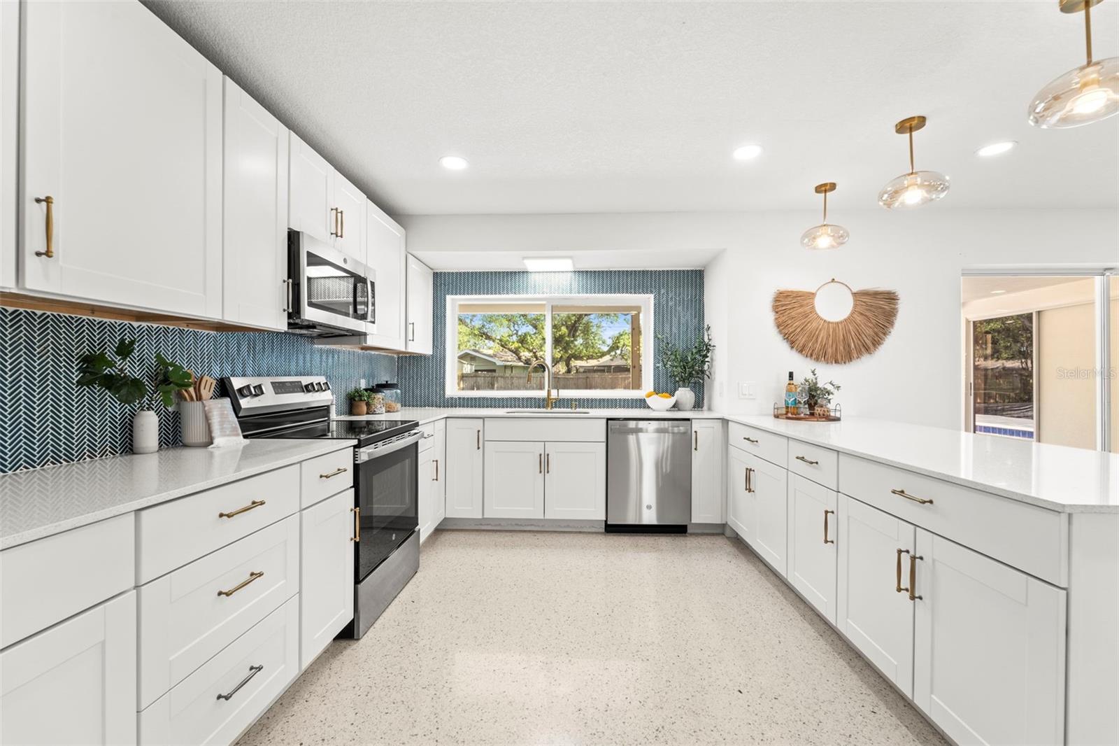 13397 86TH AVE, SEMINOLE, FL, 33776