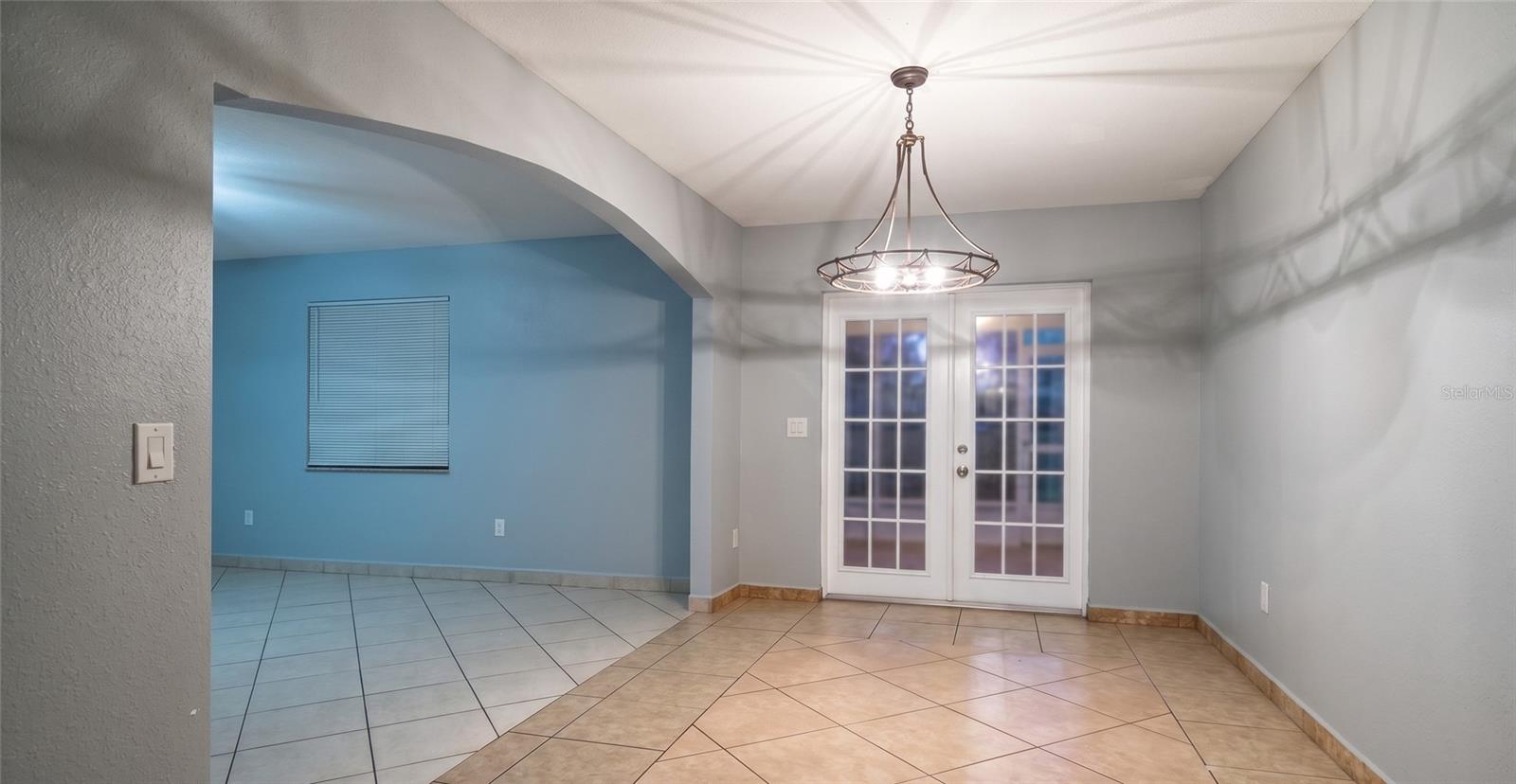 1708 E GENESEE ST, TAMPA, FL, 33610