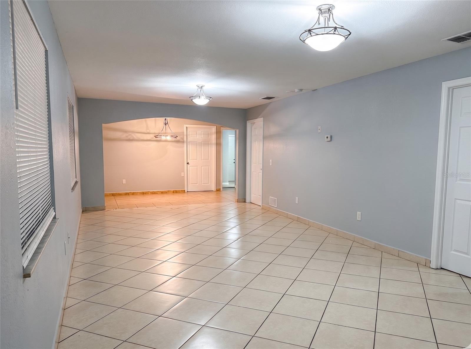 1708 E GENESEE ST, TAMPA, FL, 33610