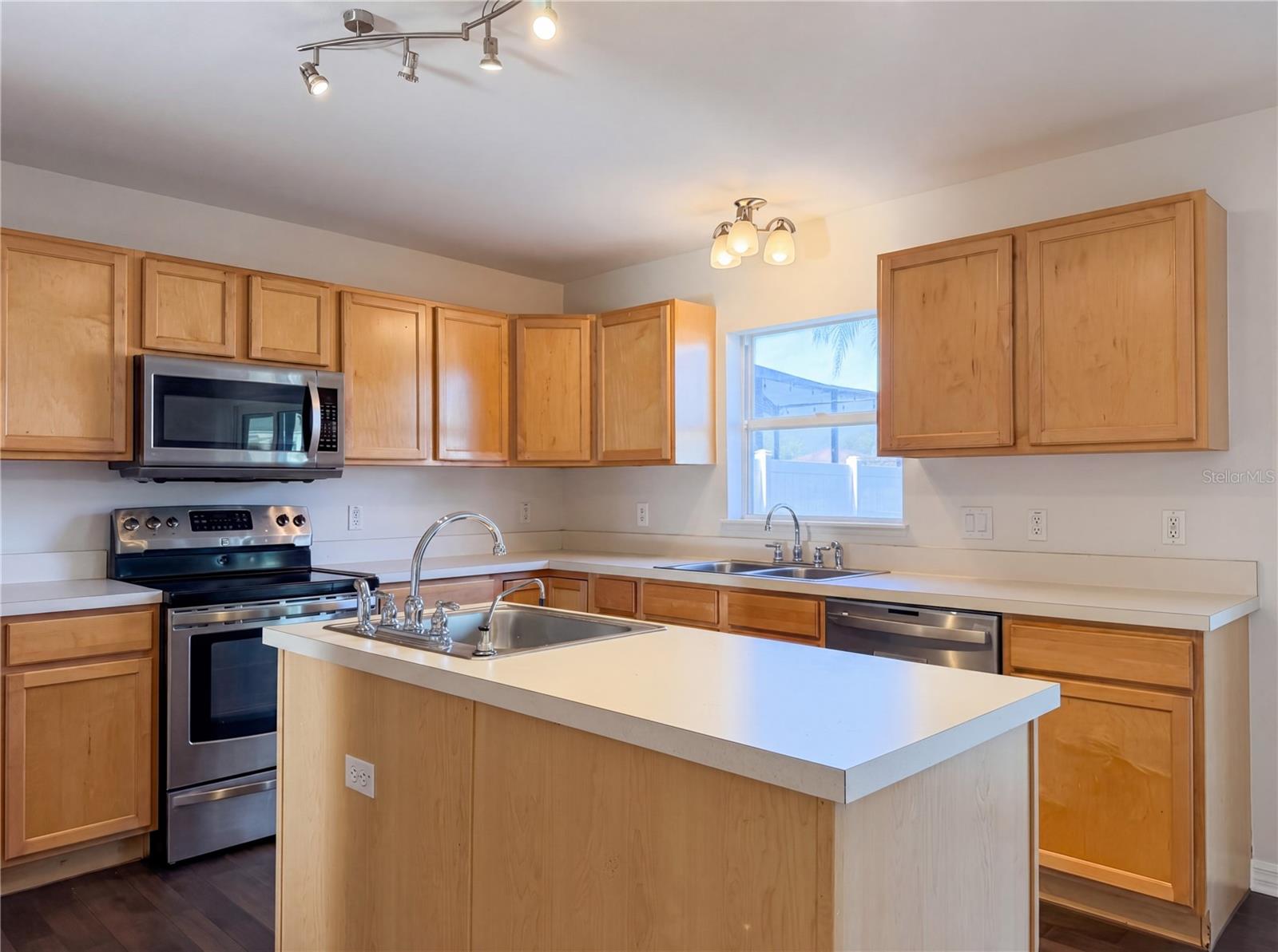 10315 BOYETTE CREEK BLVD, RIVERVIEW, FL, 33569