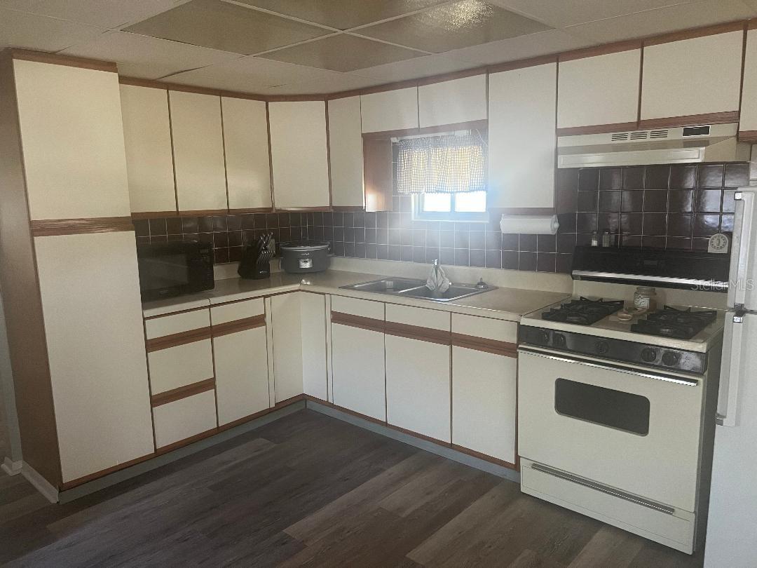 1949 HESS DR, HOLIDAY, FL, 34691