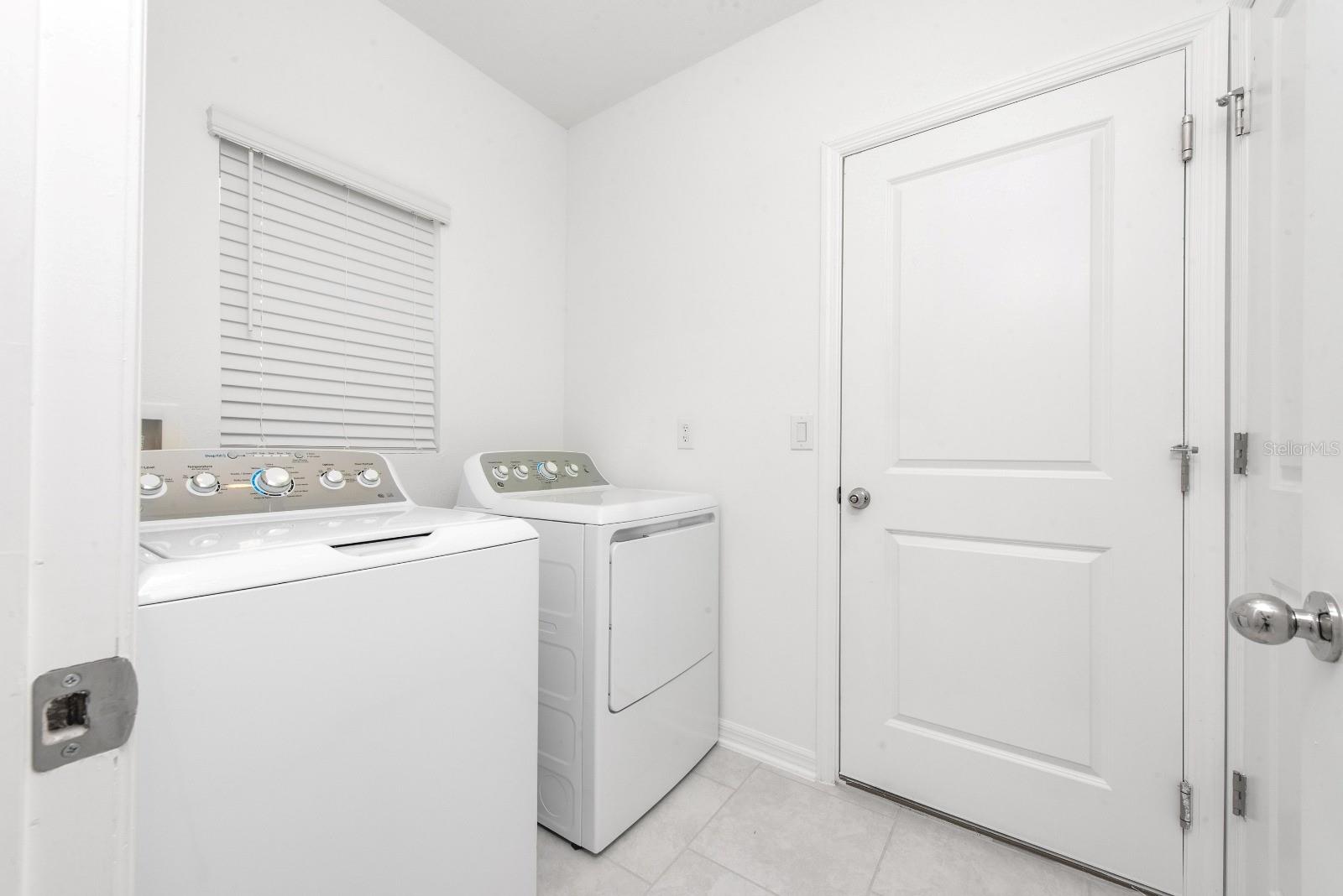 573 BELL PRAIRIE CIR, LAKE WALES, FL, 33859