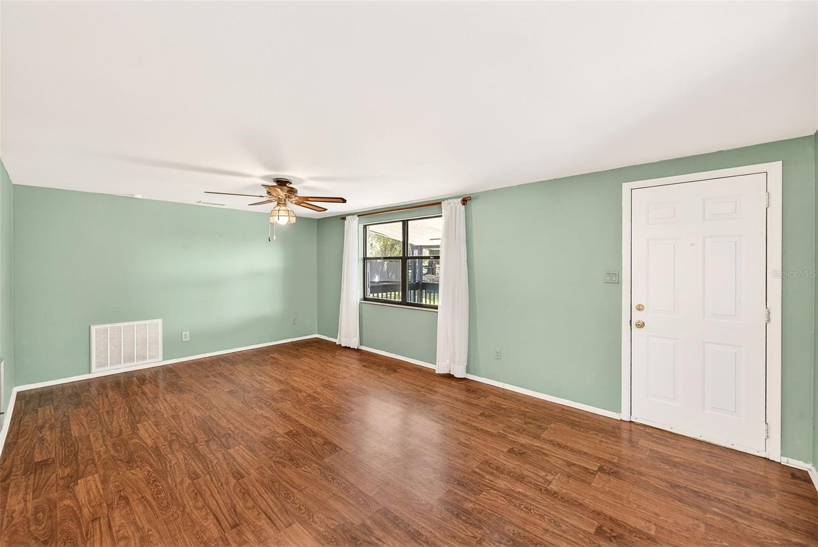 228 SKYWOOD DR, VALRICO, FL, 33594