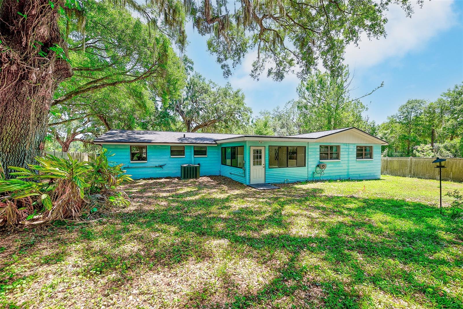 228 SKYWOOD DR, VALRICO, FL, 33594