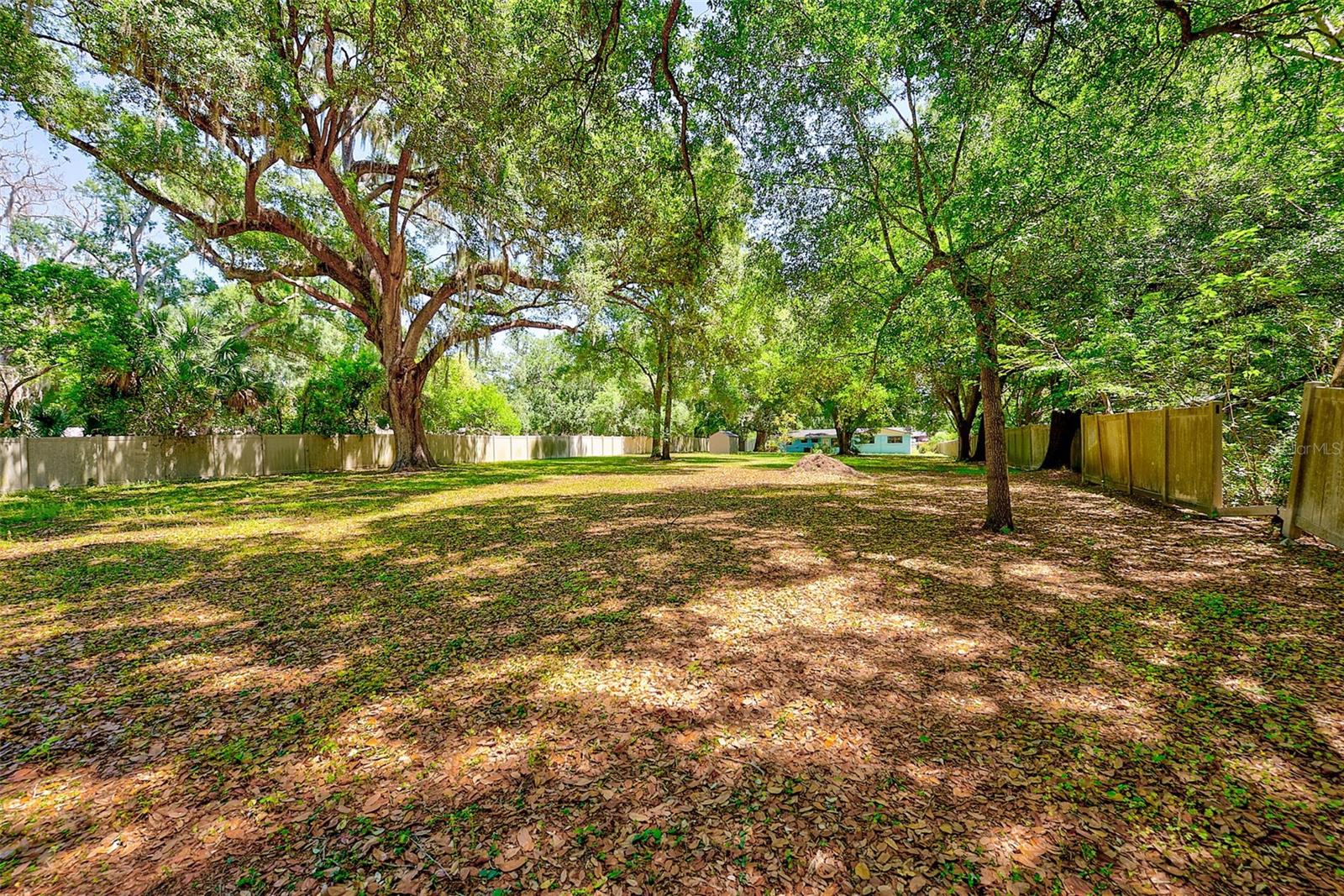 228 SKYWOOD DR, VALRICO, FL, 33594