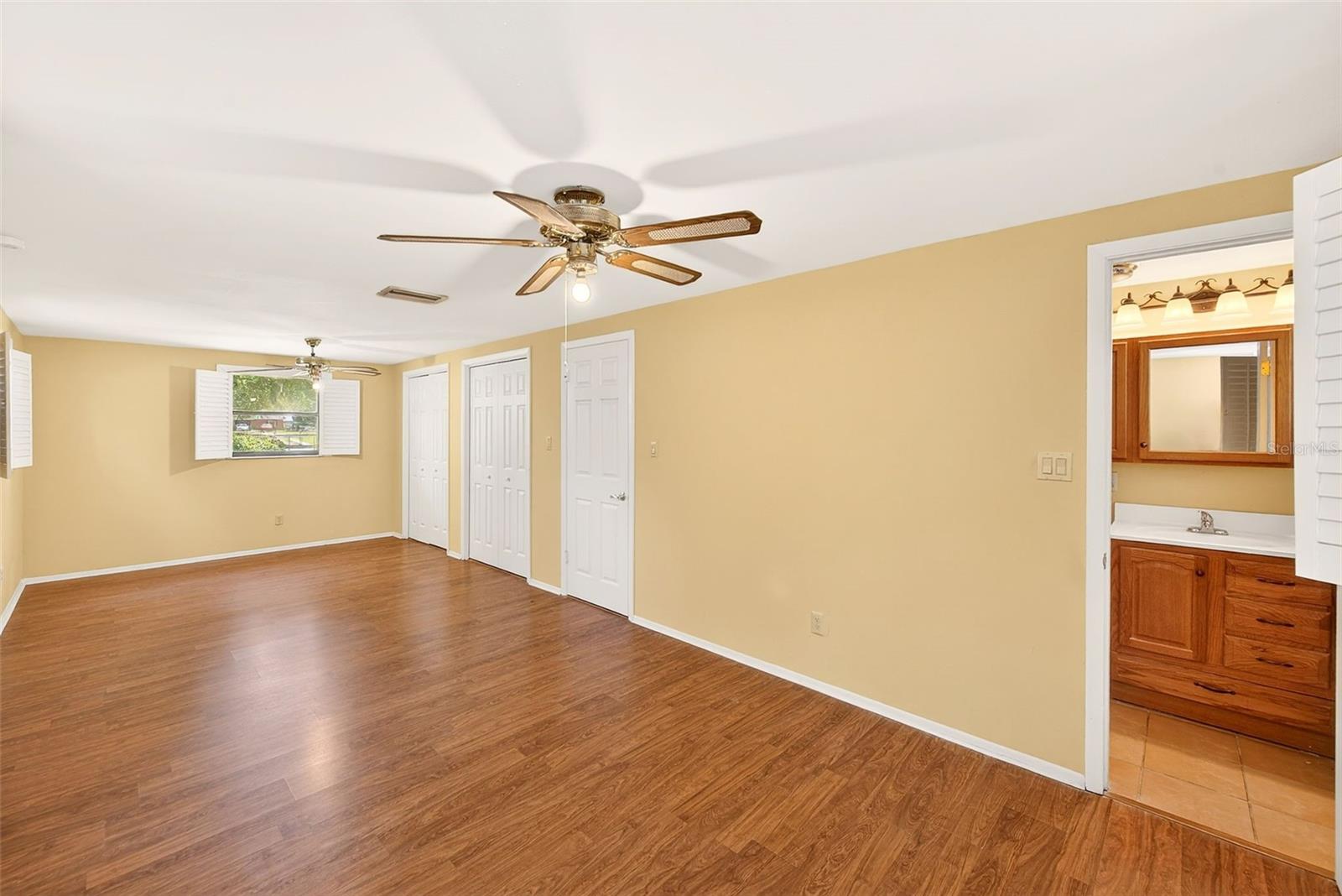 228 SKYWOOD DR, VALRICO, FL, 33594