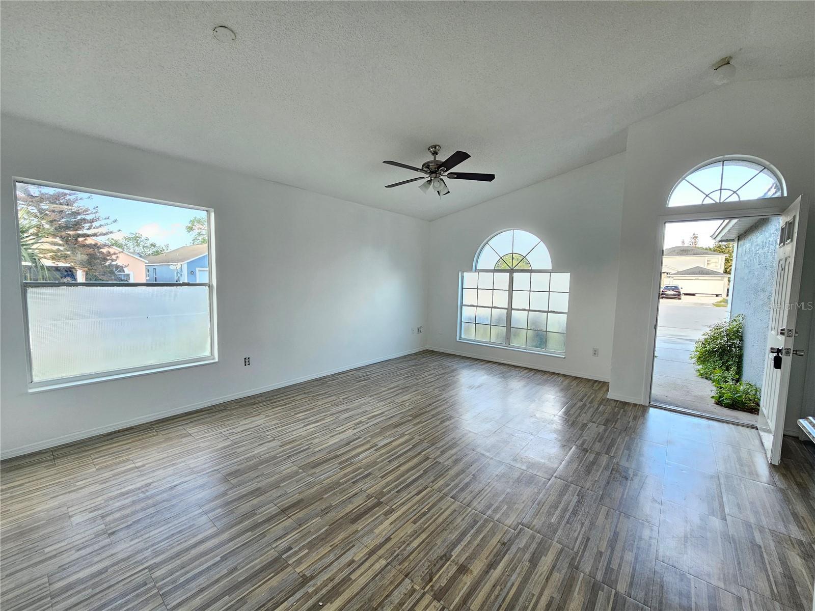 430 SOUTHERN CHARM DR, ORLANDO, FL, 32807