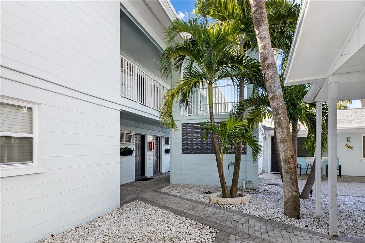 523 72ND AVE, ST PETE BEACH, FL, 33706