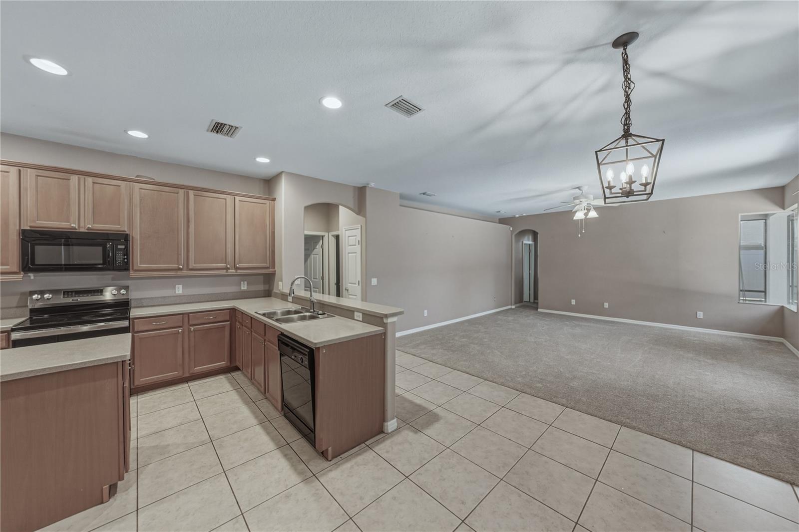 1603 GRAND HERITAGE BLVD, VALRICO, FL, 33594