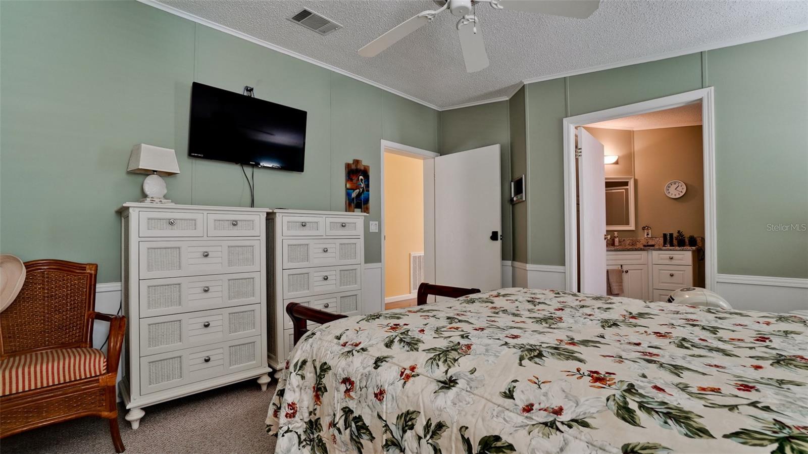 1 4TH ST, BRADENTON, FL, 34210