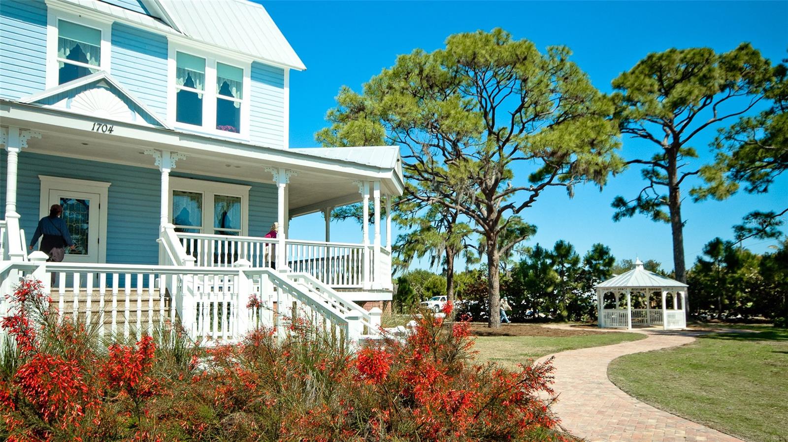 1 4TH ST, BRADENTON, FL, 34210