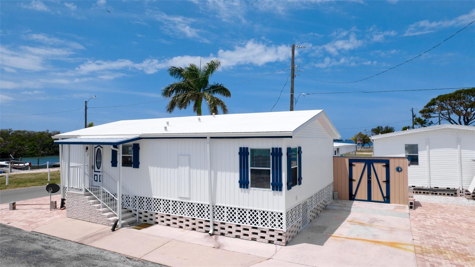 1 4TH ST, BRADENTON, FL, 34210