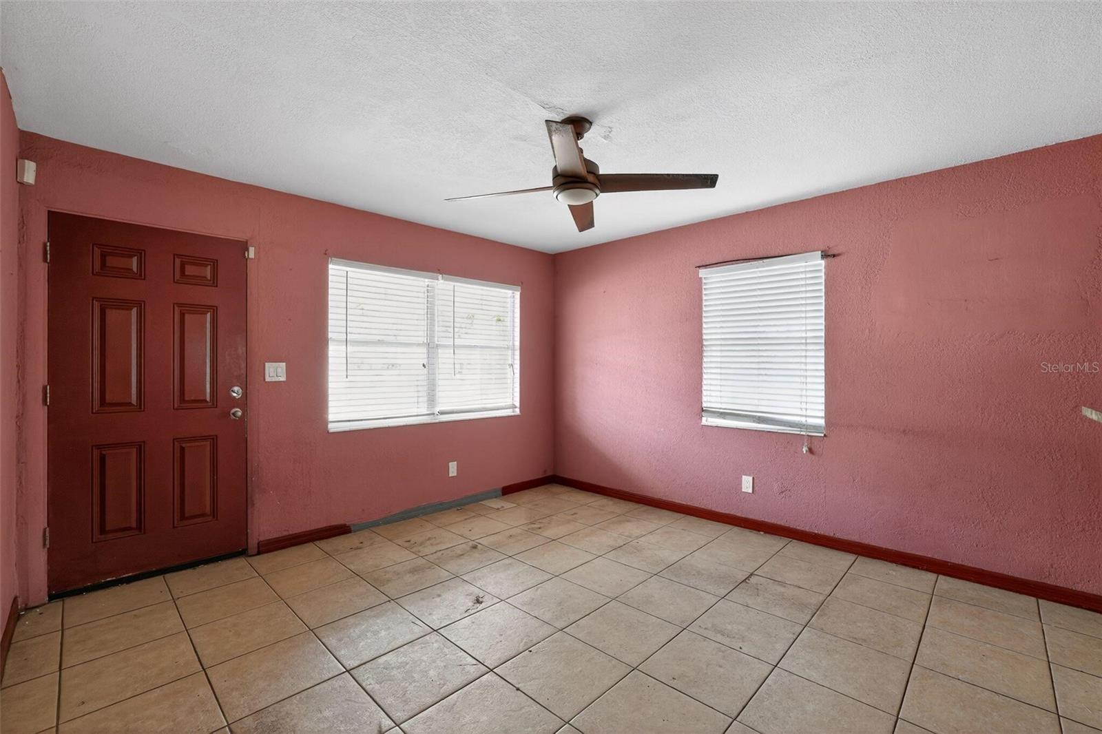 300 52ND ST S, ST PETERSBURG, FL, 33707