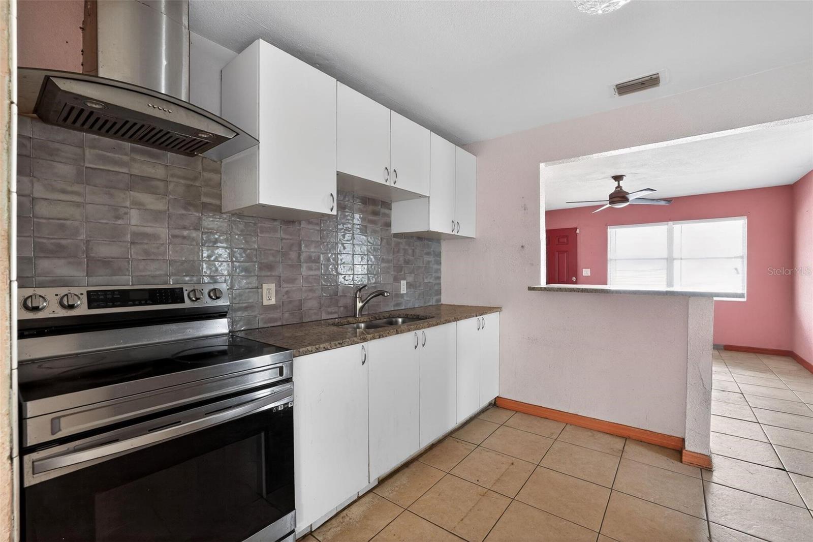 300 52ND ST S, ST PETERSBURG, FL, 33707