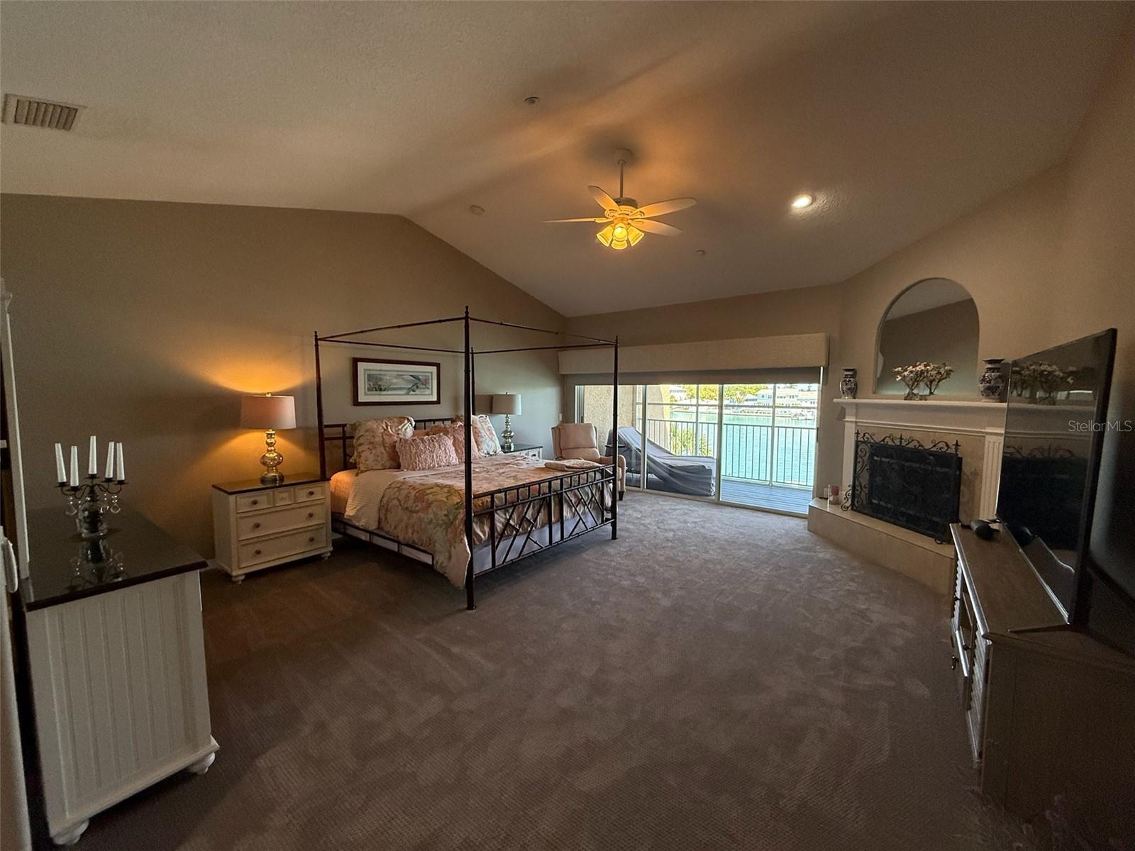 10067 GULF BLVD, TREASURE ISLAND, FL, 33706