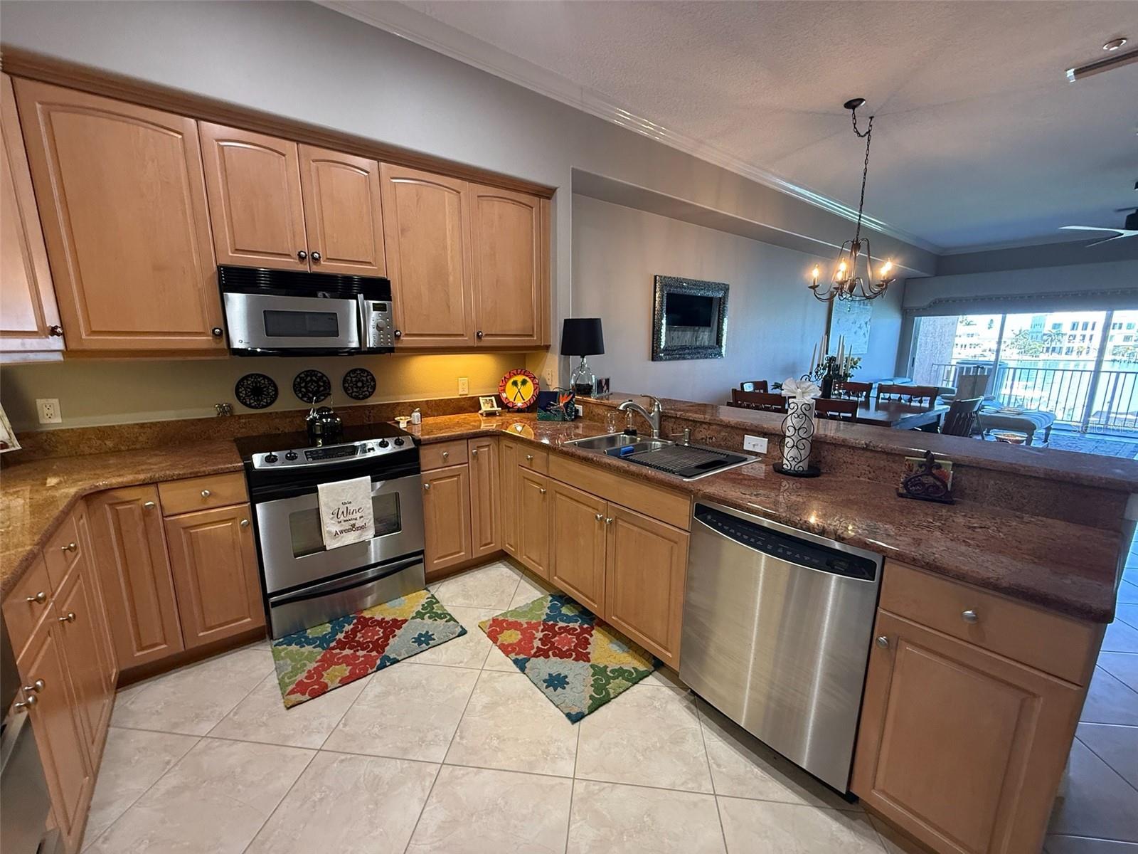 10067 GULF BLVD, TREASURE ISLAND, FL, 33706