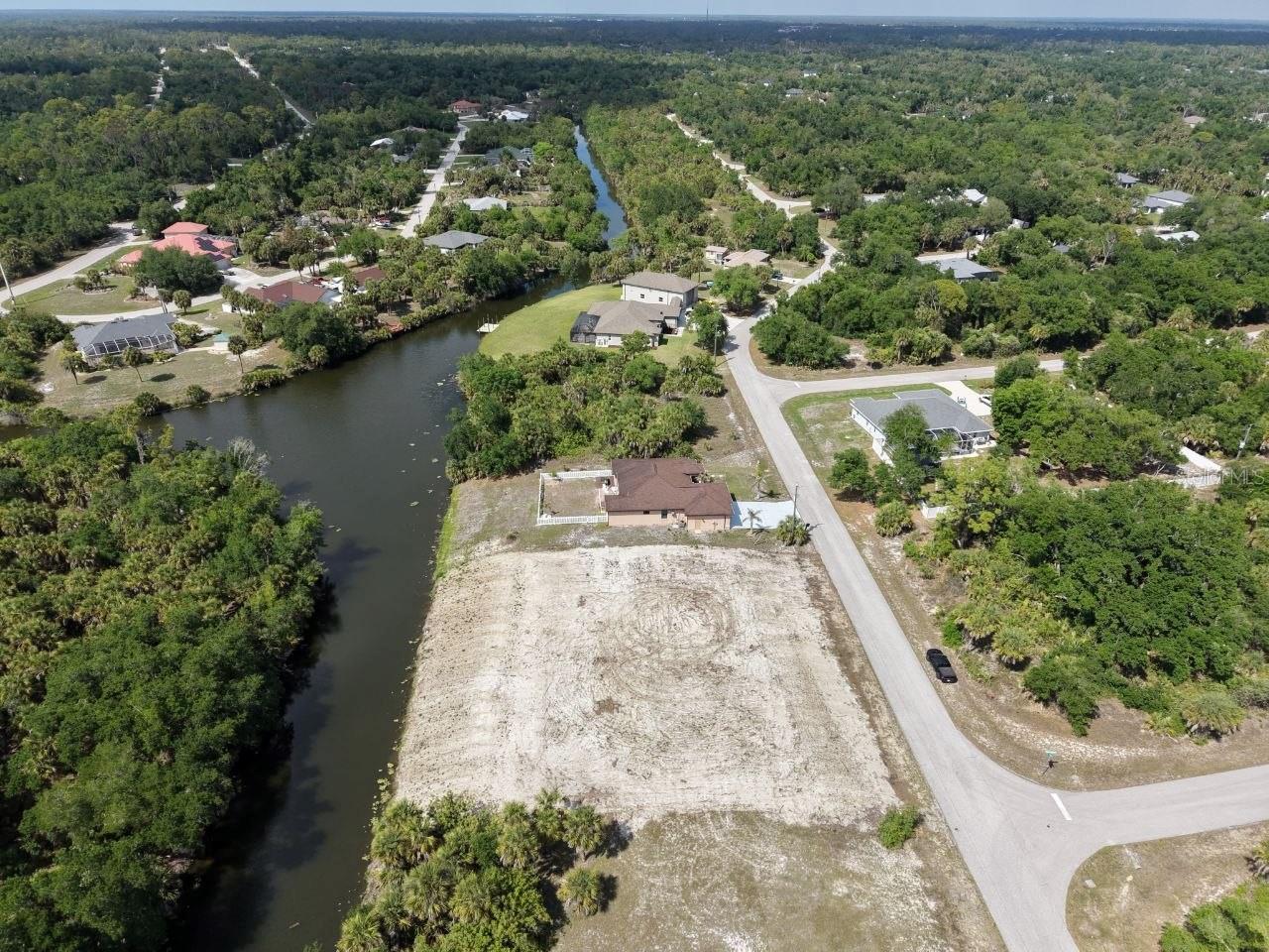 553 PEMBROKE DR, PORT CHARLOTTE, FL, 33954