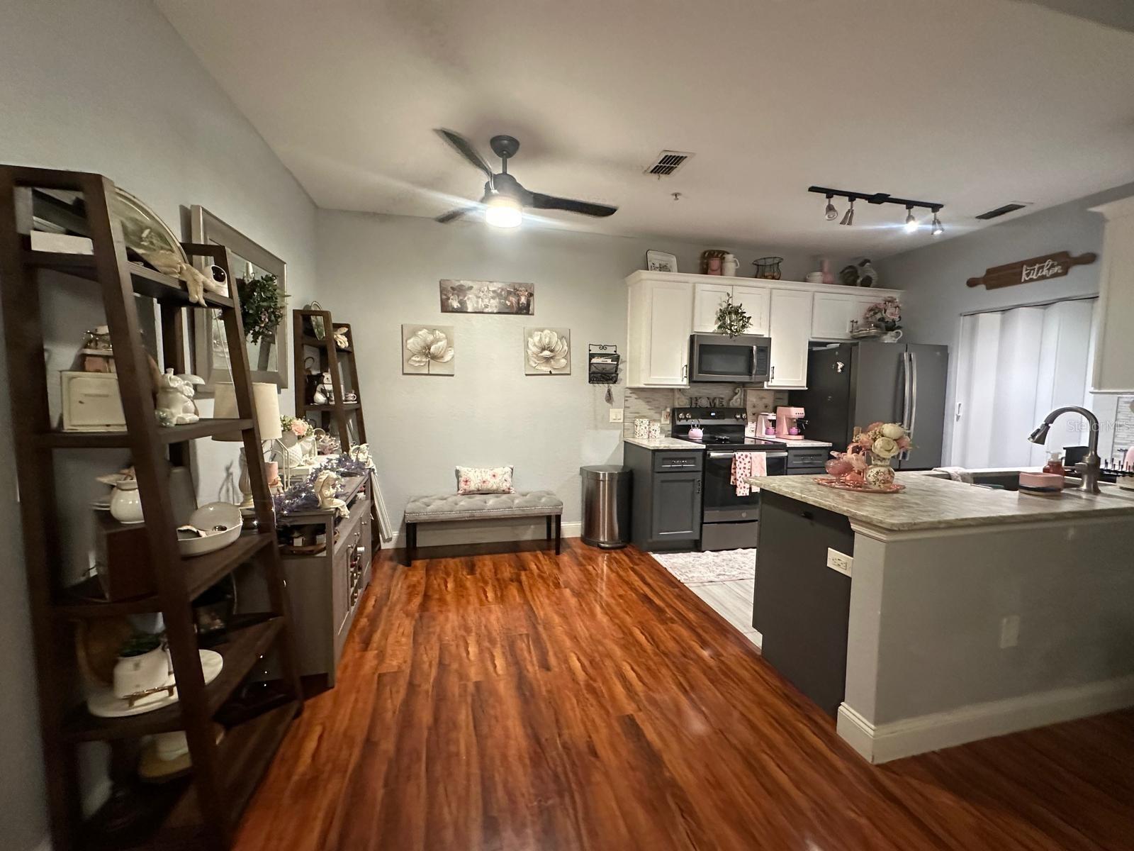 875 GRAND REGENCY PT #203, ALTAMONTE SPRINGS, FL, 32714