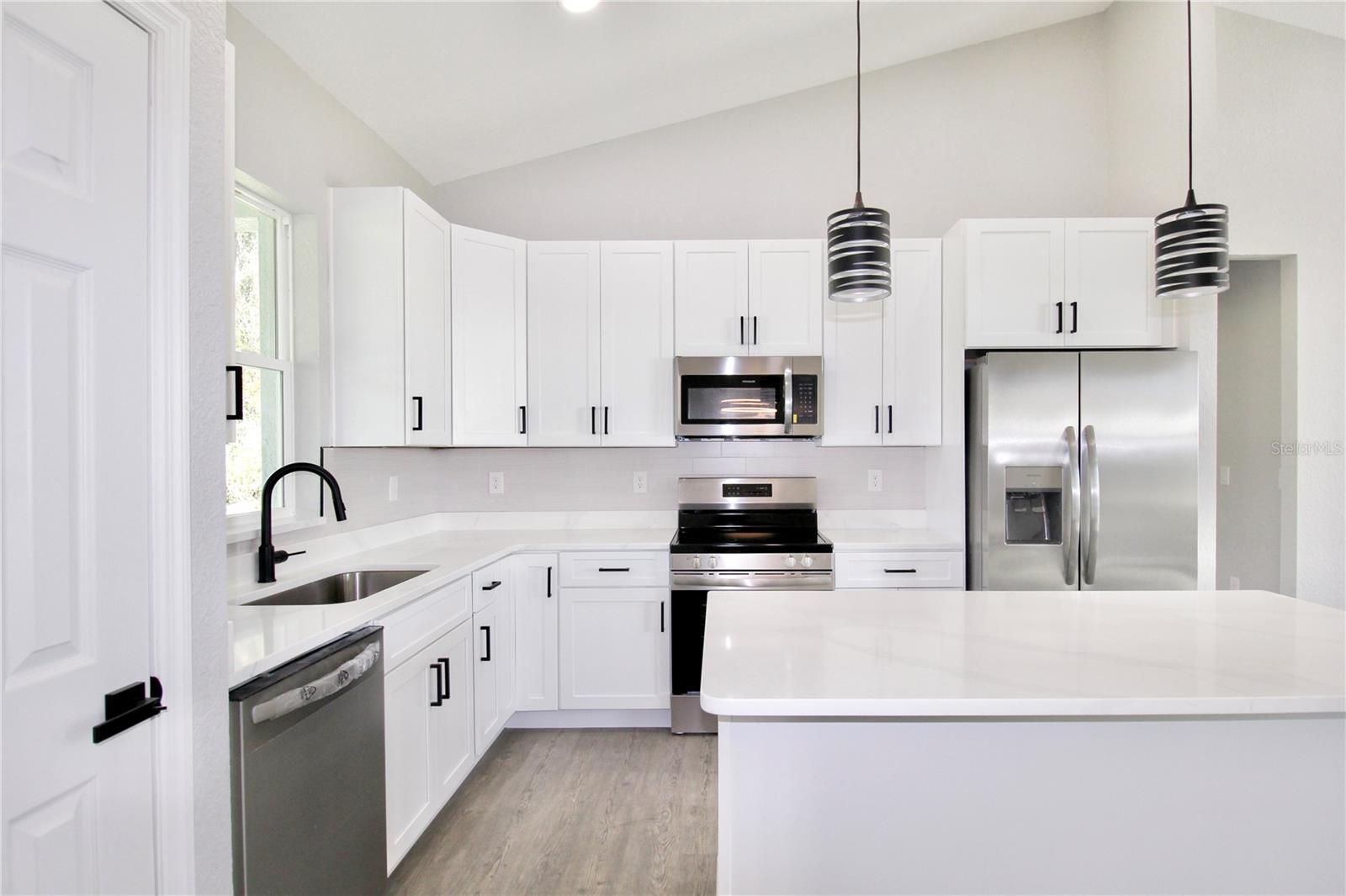 507 VOLVO AVE, SEBRING, FL, 33872
