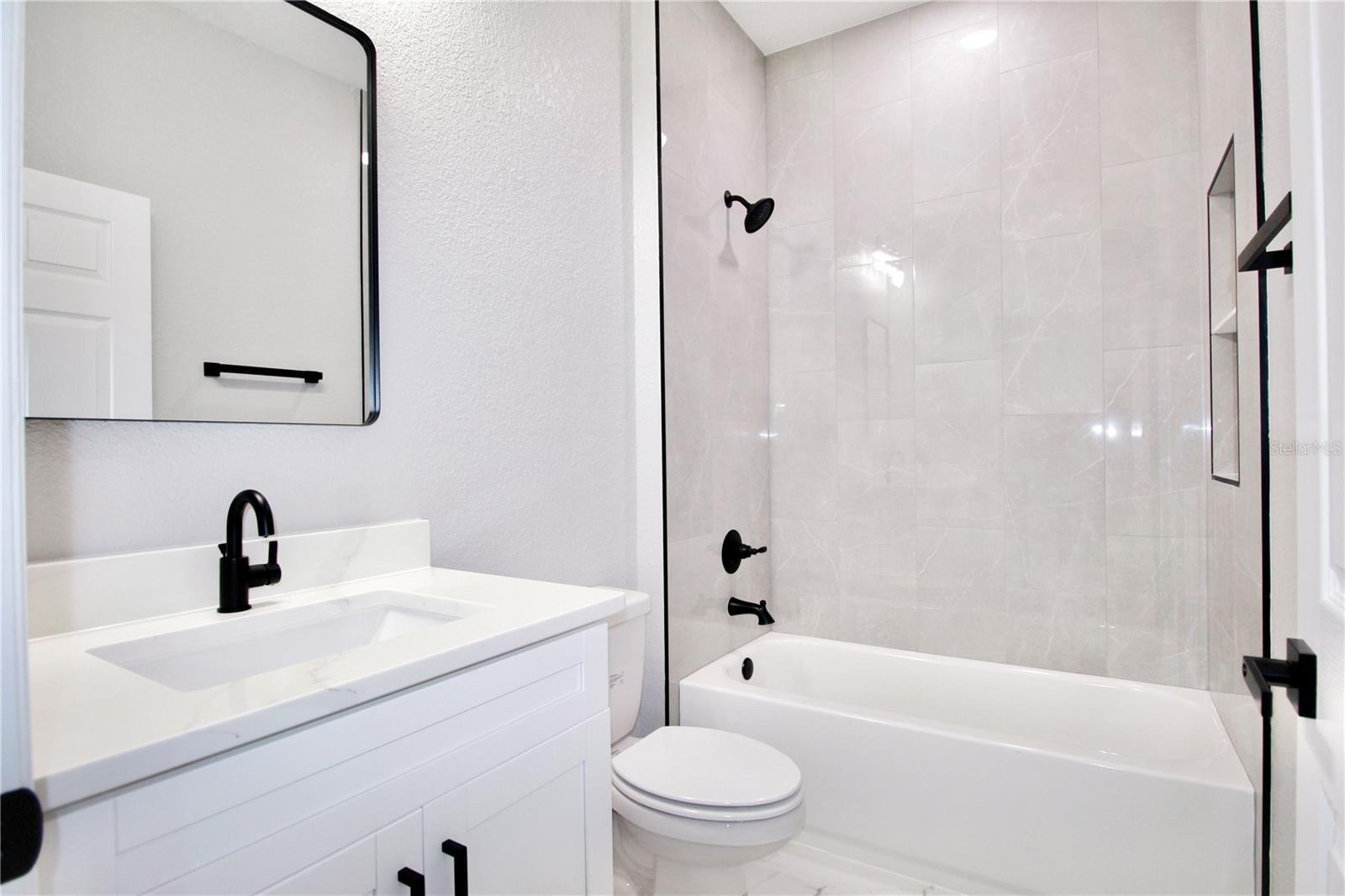 507 VOLVO AVE, SEBRING, FL, 33872