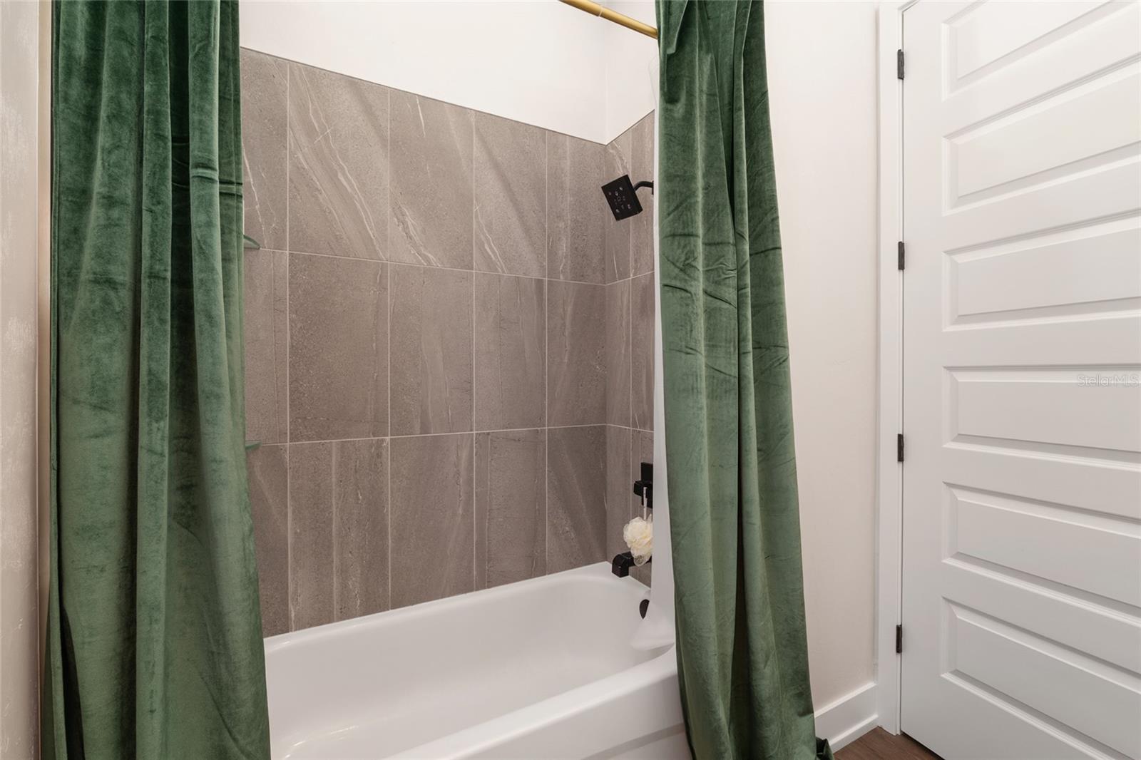 1016 NW 132ND BLVD, NEWBERRY, FL, 32669