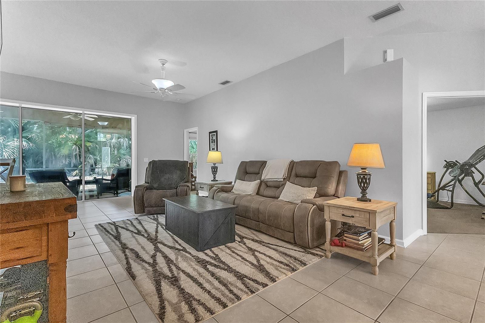 32 SHINNECOCK DR, PALM COAST, FL, 32137