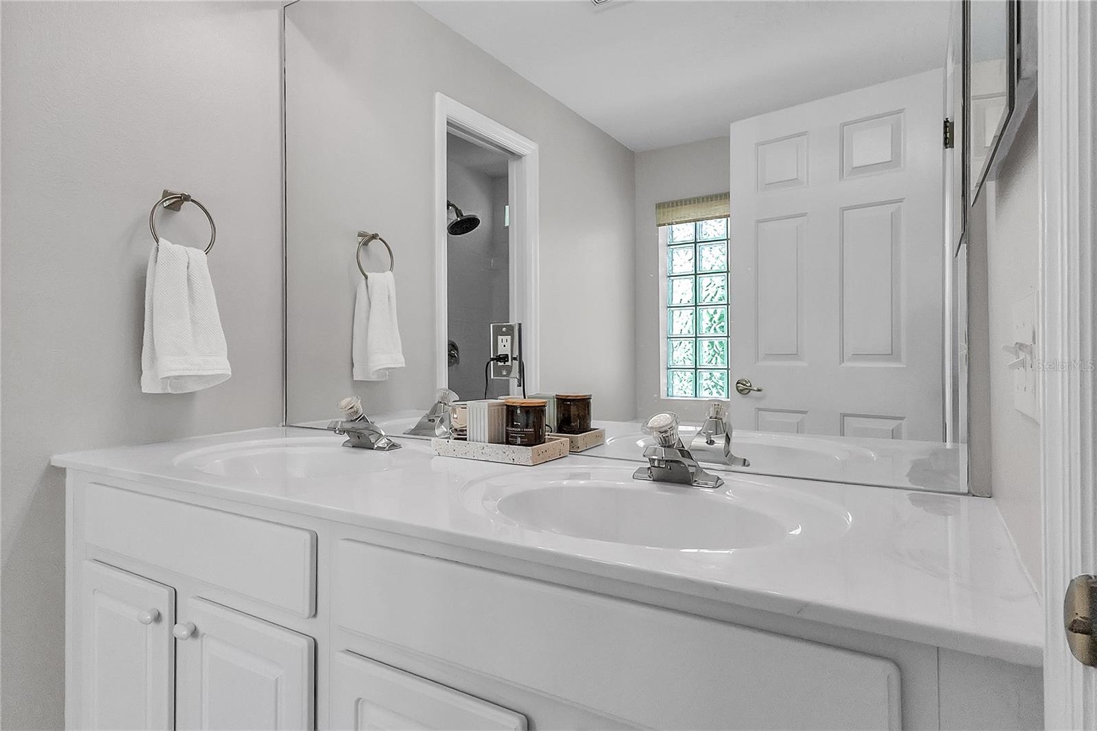 32 SHINNECOCK DR, PALM COAST, FL, 32137