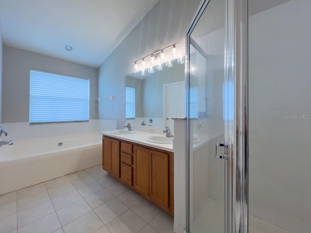 109 WOODKNOLL PL, VALRICO, FL, 33594