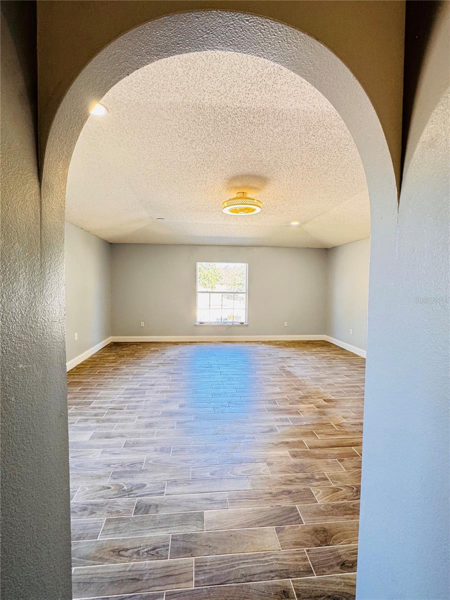 2050 CORNER GLEN DR, ORLANDO, FL, 32820