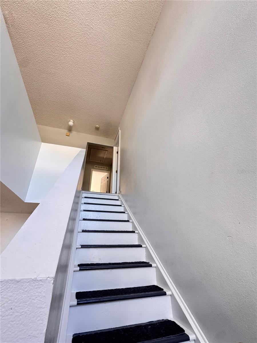 2050 CORNER GLEN DR, ORLANDO, FL, 32820