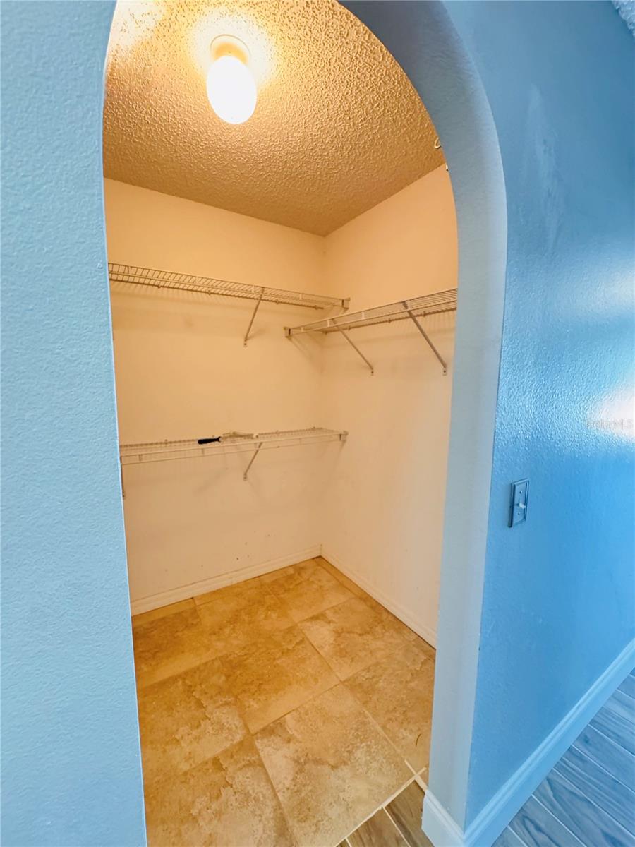 2050 CORNER GLEN DR, ORLANDO, FL, 32820